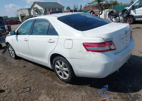 2010 Toyota Camry Le из США, поврежденный, VIN 4T1BF3EK2AU543794